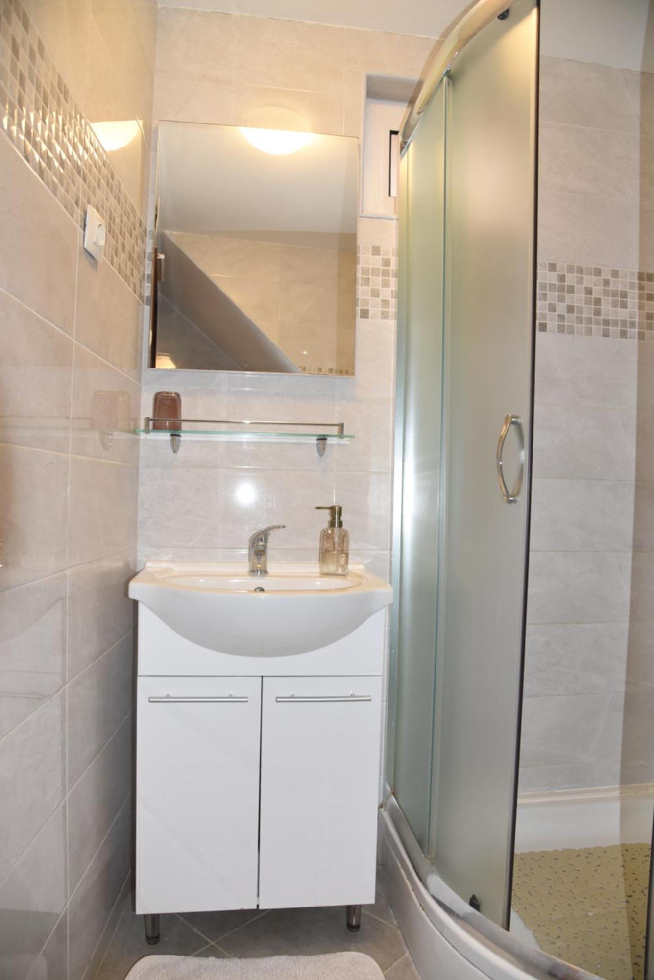 Central Apartments Circolo Ровінь Екстер'єр фото