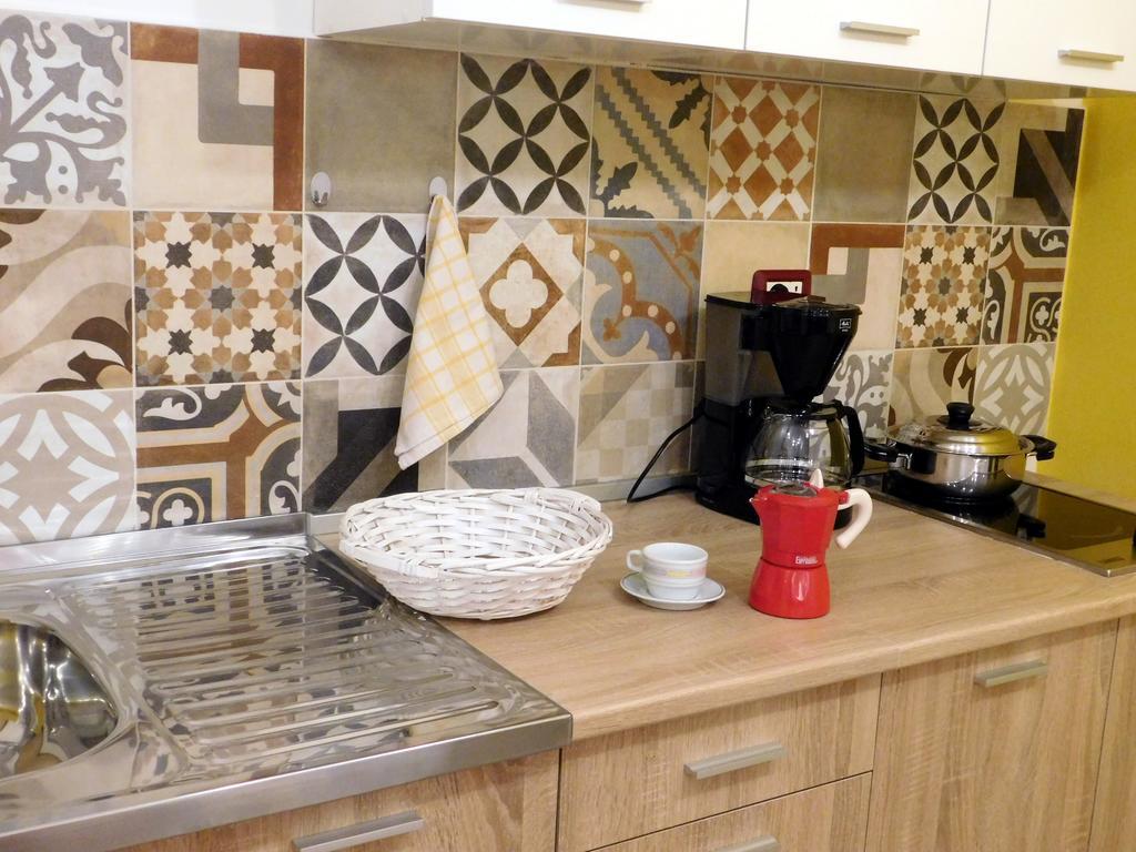Central Apartments Circolo Ровінь Екстер'єр фото